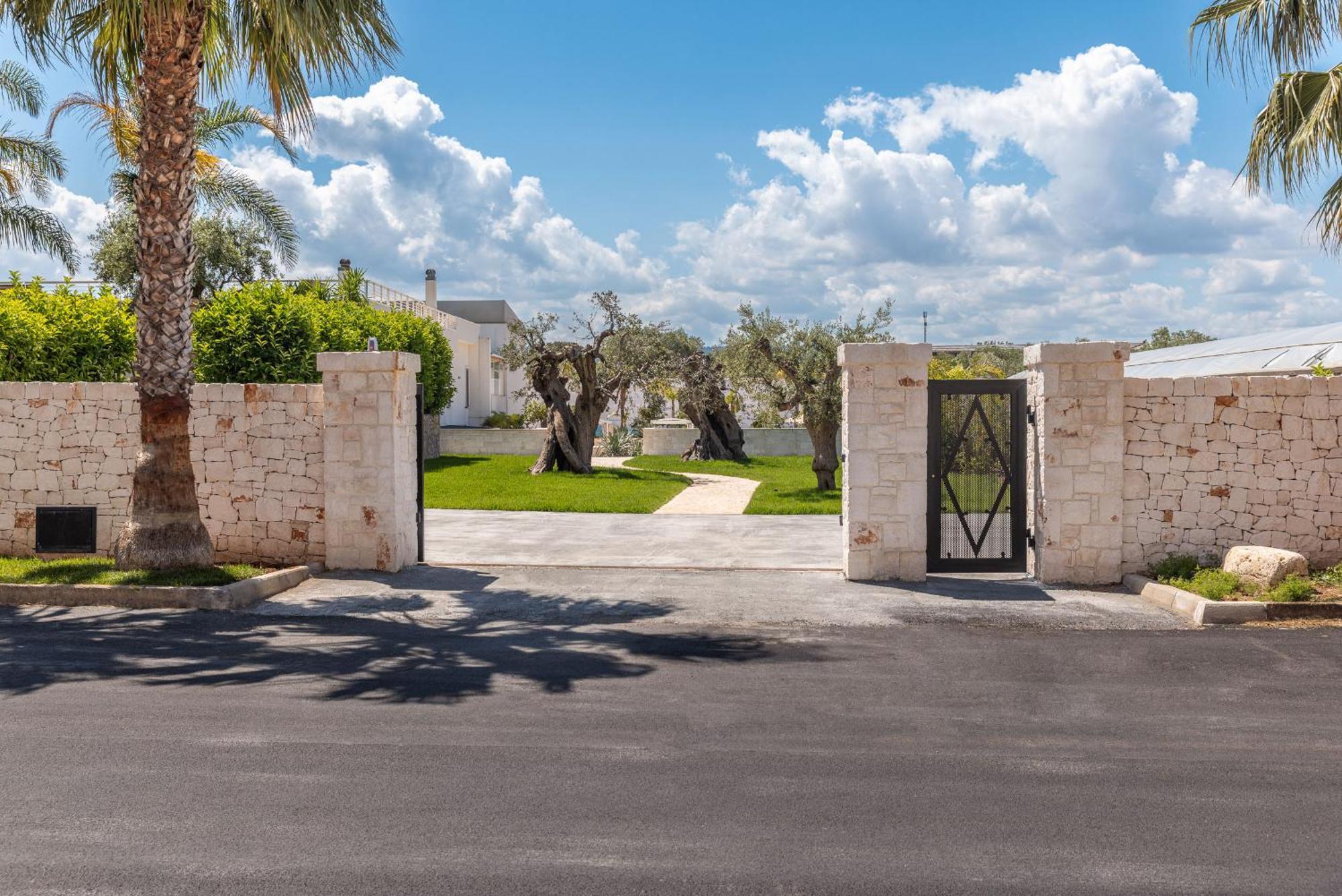 Borgo Belvedere Монополи Экстерьер фото